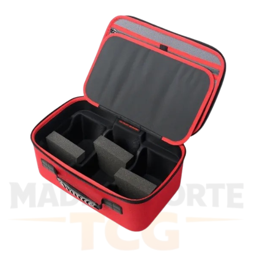 Interior del maletín rojo Ultra PRO para slabs